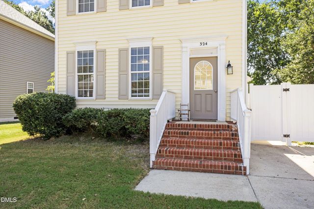 324 Mccarthy Drive, Clayton, NC 27527
