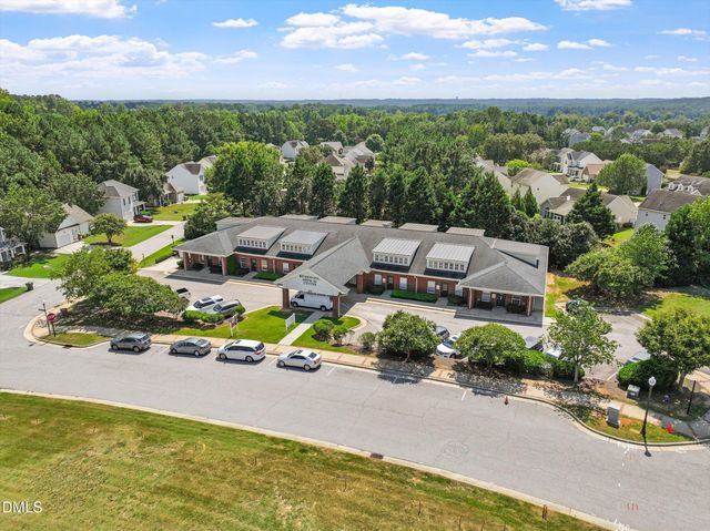 324 Mccarthy Drive, Clayton, NC 27527