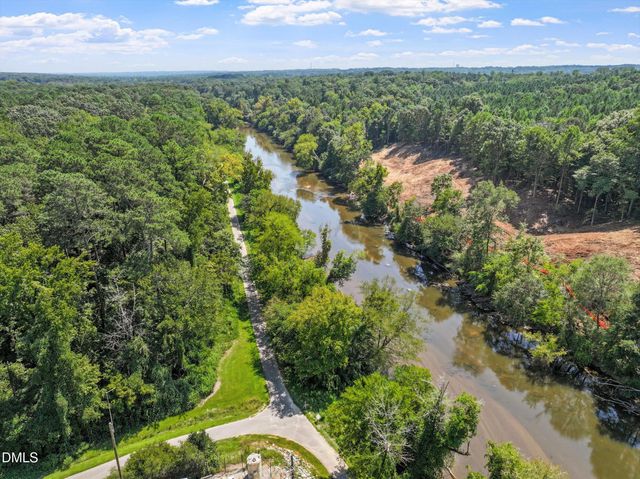 324 Mccarthy Drive, Clayton, NC 27527