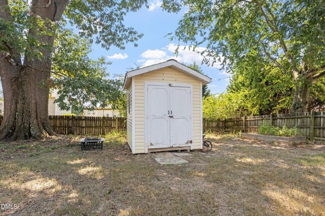 324 Mccarthy Drive, Clayton, NC 27527