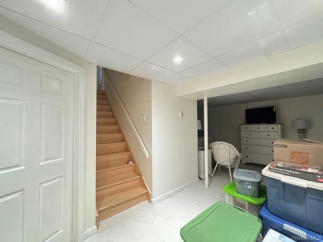 103 Sunflower Ridge Road, South Setauket, NY 11720