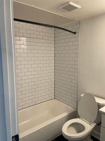321 E 8th Street 203, Dallas, TX 75203