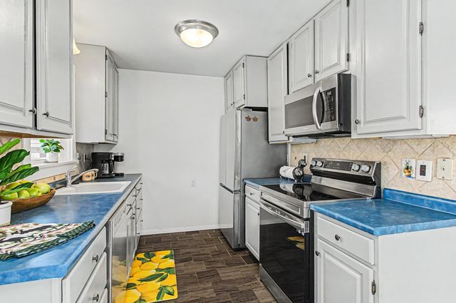 1061 Weeks Hill Road, Stowe, VT 05672