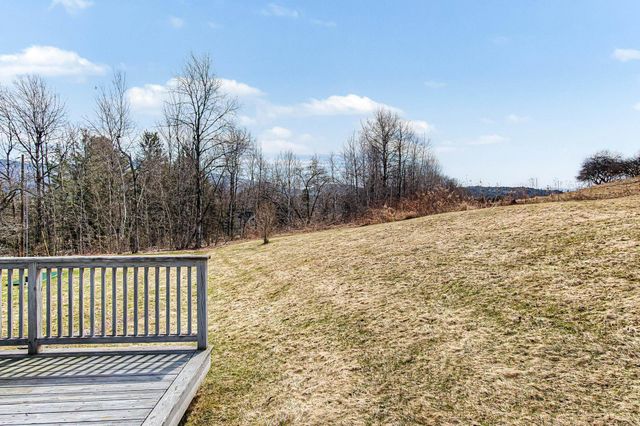 1061 Weeks Hill Road, Stowe, VT 05672