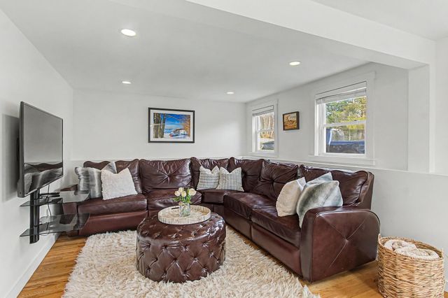 1061 Weeks Hill Road, Stowe, VT 05672