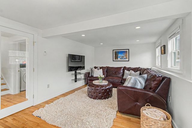 1061 Weeks Hill Road, Stowe, VT 05672