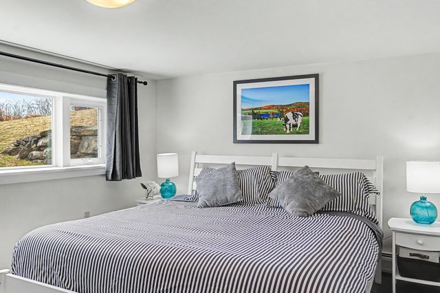1061 Weeks Hill Road, Stowe, VT 05672