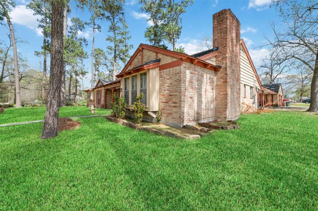 26902 Maplewood Drive, Oak Ridge North, TX 77386