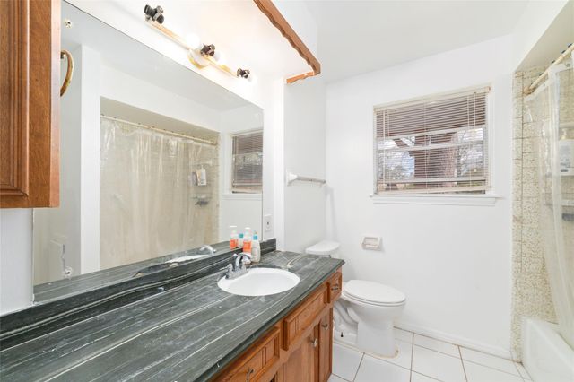 26902 Maplewood Drive, Oak Ridge North, TX 77386