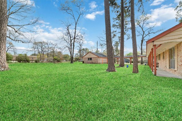 26902 Maplewood Drive, Oak Ridge North, TX 77386