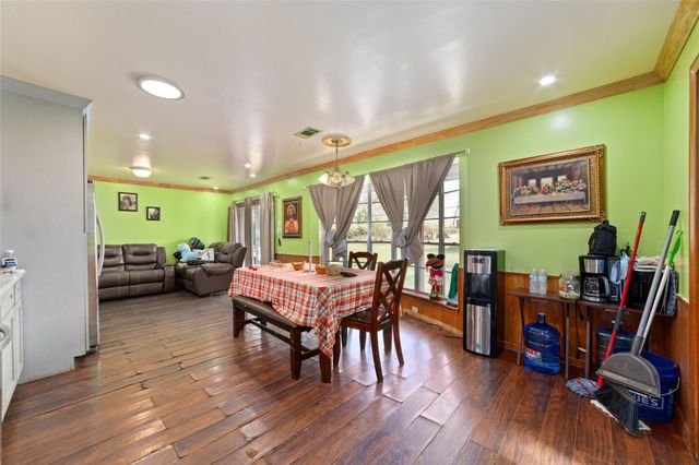 26902 Maplewood Drive, Oak Ridge North, TX 77386