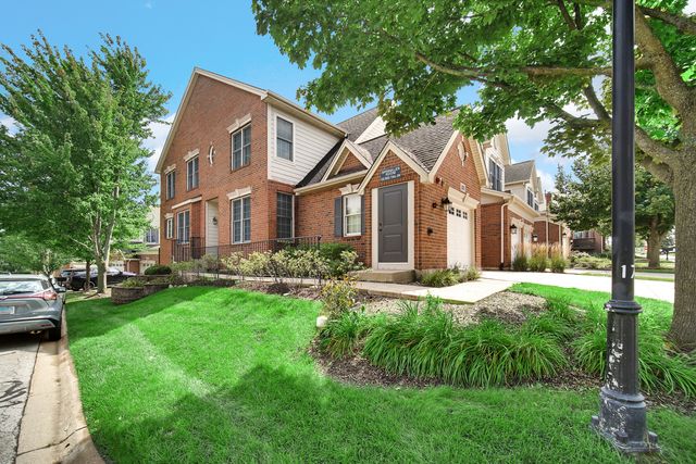 22 Red Tail Drive, Hawthorn Woods, IL 60047