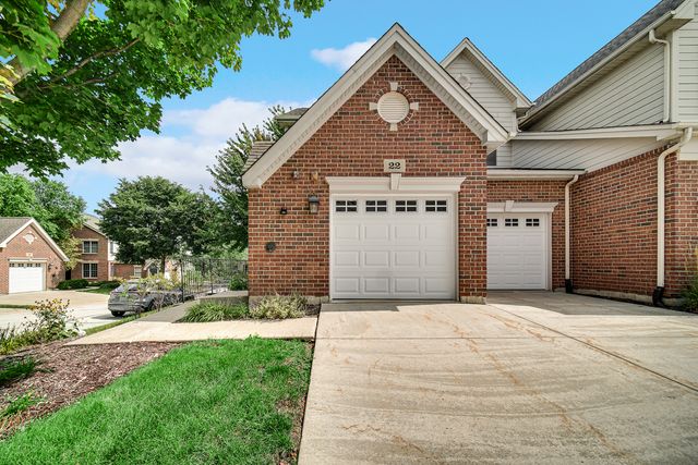 22 Red Tail Drive, Hawthorn Woods, IL 60047