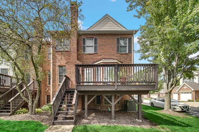 22 Red Tail Drive, Hawthorn Woods, IL 60047