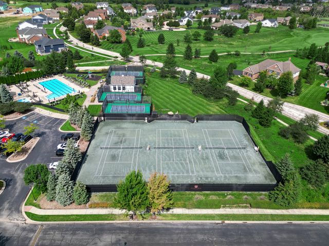 22 Red Tail Drive, Hawthorn Woods, IL 60047
