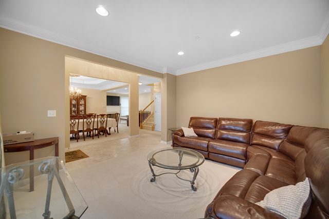 22 Red Tail Drive, Hawthorn Woods, IL 60047