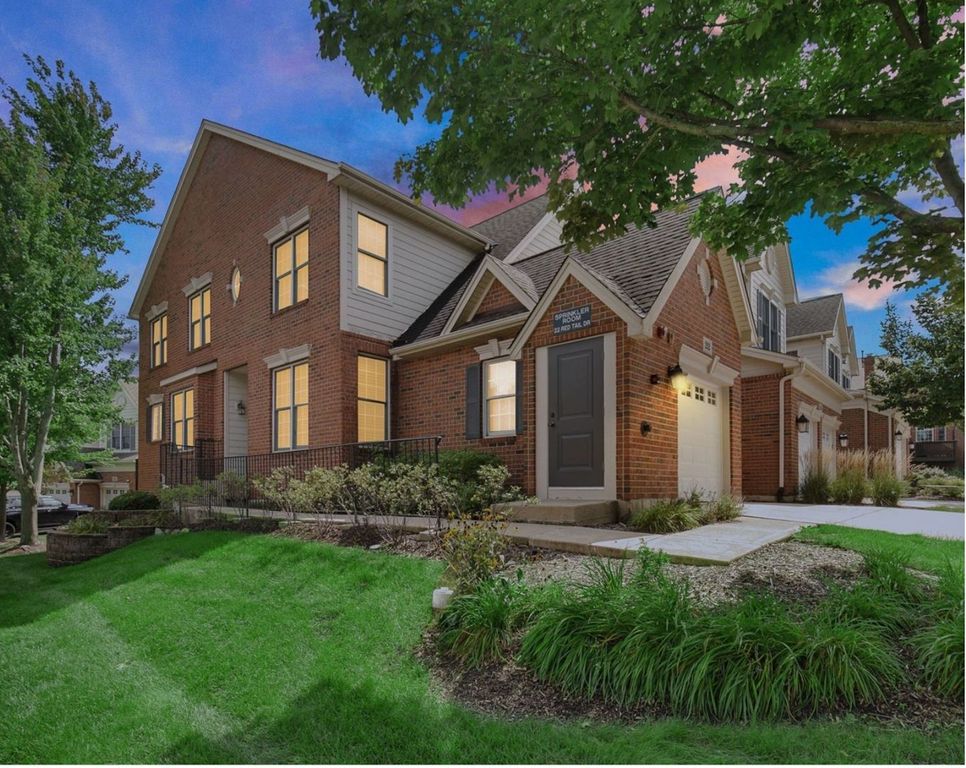 22 Red Tail Drive, Hawthorn Woods, IL 60047