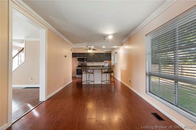 1700 Tennyson Drive, Clarksville, IN 47129