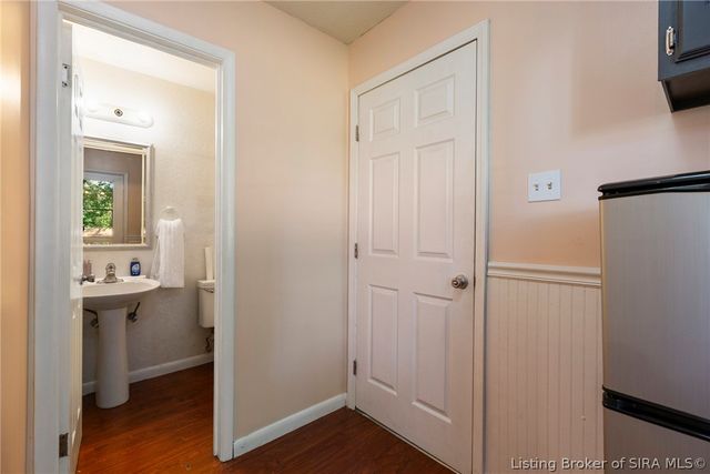 1700 Tennyson Drive, Clarksville, IN 47129
