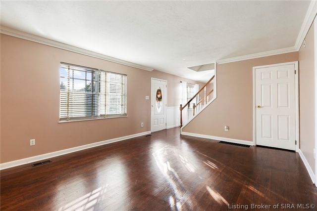 1700 Tennyson Drive, Clarksville, IN 47129