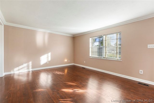 1700 Tennyson Drive, Clarksville, IN 47129