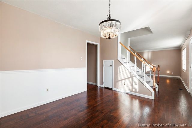 1700 Tennyson Drive, Clarksville, IN 47129