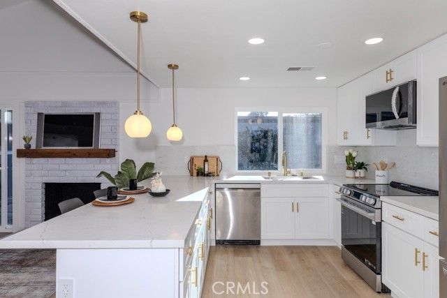 14452 Denbigh Lane, Tustin, CA 92780