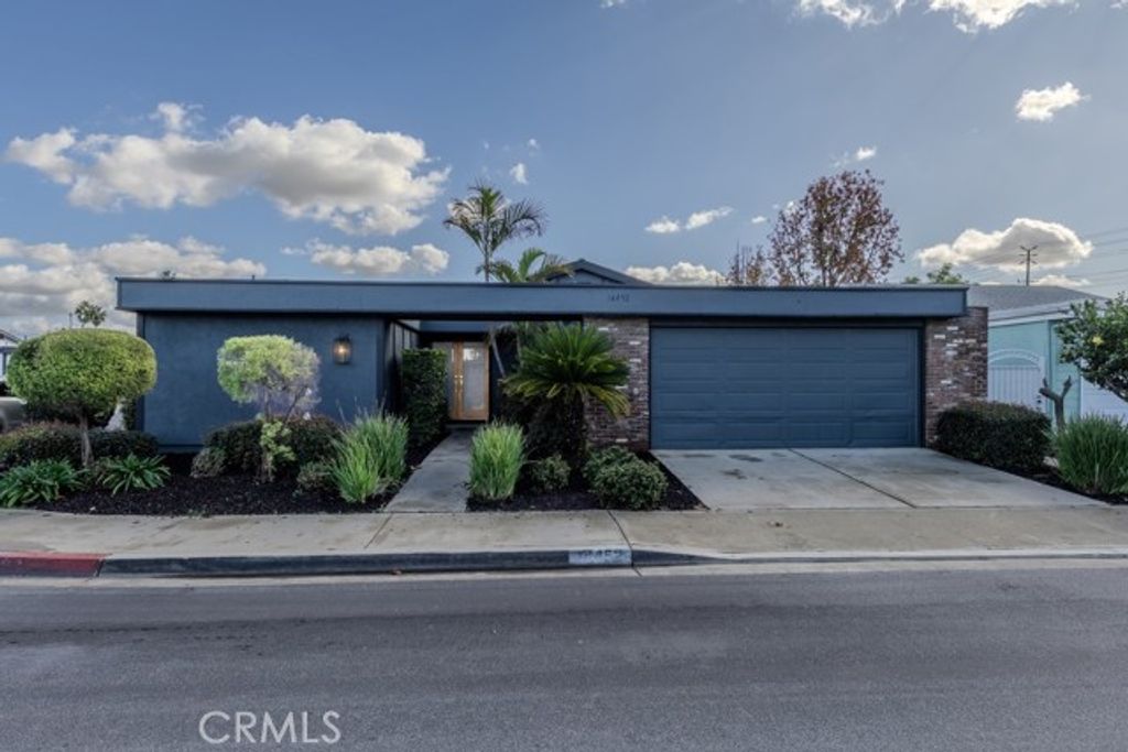 14452 Denbigh Lane, Tustin, CA 92780