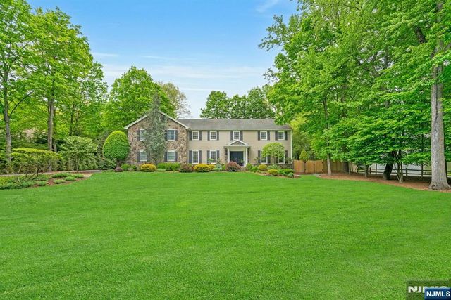 48 Hopper Farm Road, Upper Saddle River, NJ 07458