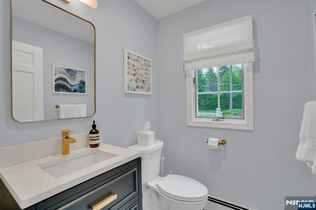 48 Hopper Farm Road, Upper Saddle River, NJ 07458