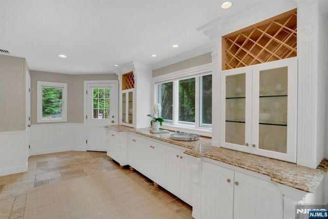 48 Hopper Farm Road, Upper Saddle River, NJ 07458