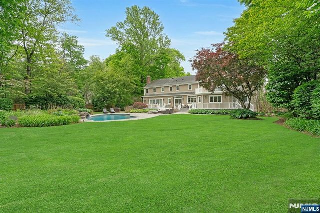 48 Hopper Farm Road, Upper Saddle River, NJ 07458