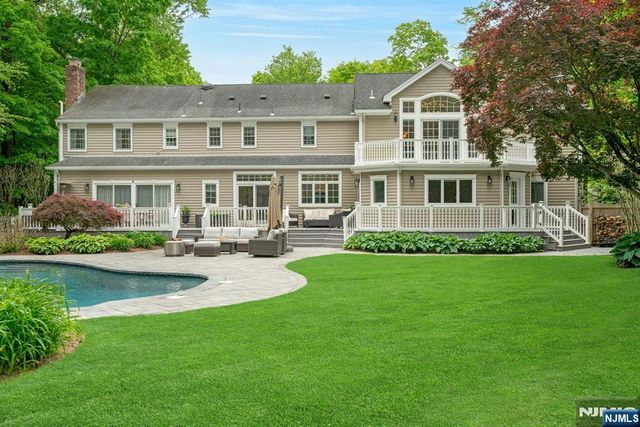 48 Hopper Farm Road, Upper Saddle River, NJ 07458