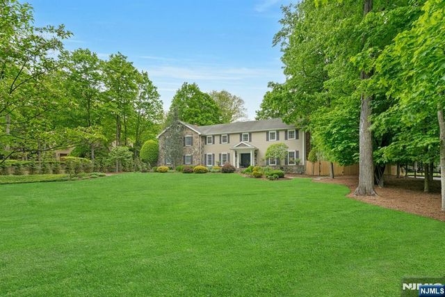 48 Hopper Farm Road, Upper Saddle River, NJ 07458