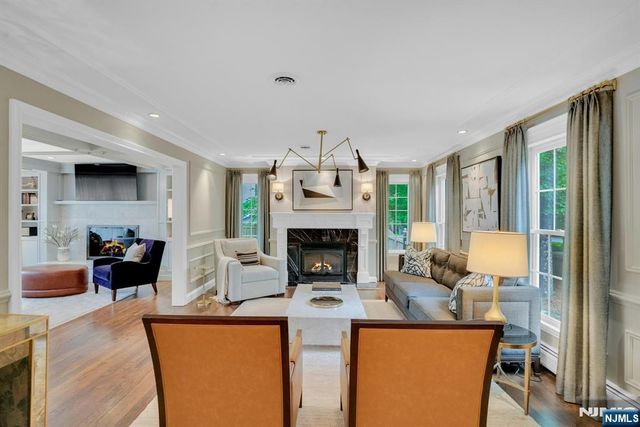 48 Hopper Farm Road, Upper Saddle River, NJ 07458