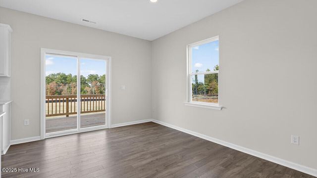 40 Charlies Bend Way, Spring Lake, NC 28390