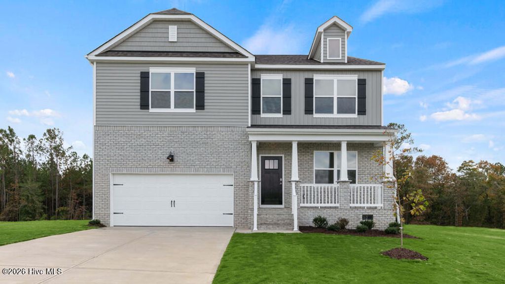 40 Charlies Bend Way, Spring Lake, NC 28390