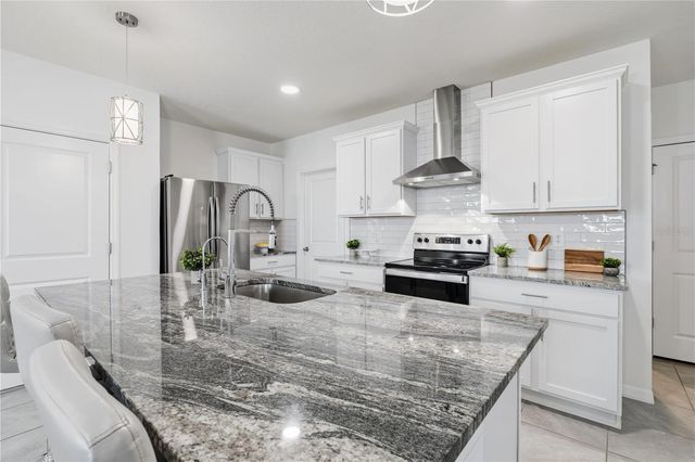 3307 HILLTOP CIRCLE, Bradenton, FL 34211