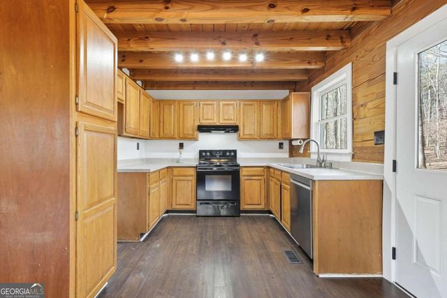 437 Twin Lakes Drive, Canton, GA 30115