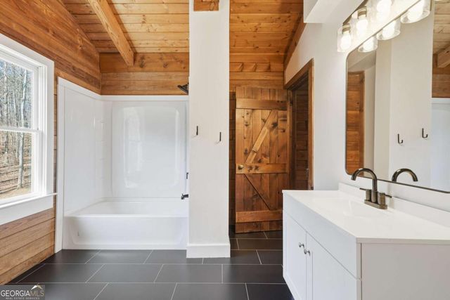 437 Twin Lakes Drive, Canton, GA 30115