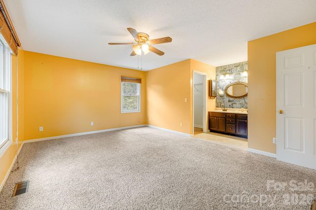 6 Arrowhead Lane, Weaverville, NC 28787