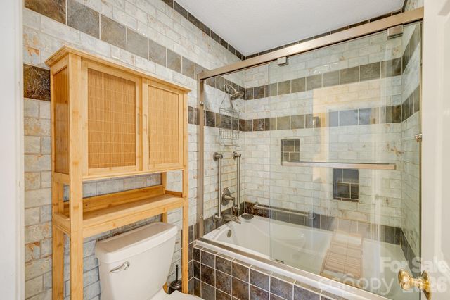 6 Arrowhead Lane, Weaverville, NC 28787