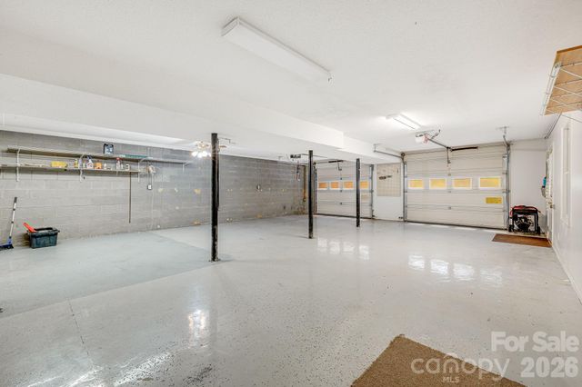 6 Arrowhead Lane, Weaverville, NC 28787
