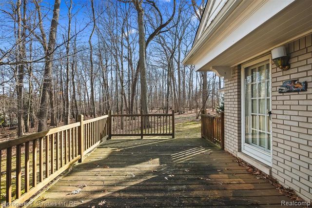 870 Highwood Drive, Bloomfield Hills, MI 48304