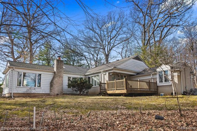 870 Highwood Drive, Bloomfield Hills, MI 48304