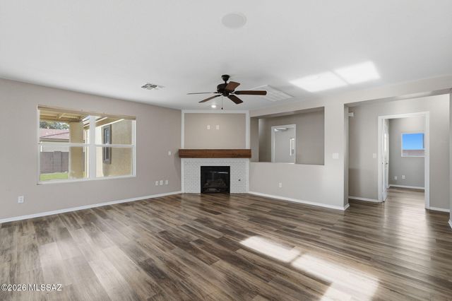 13653 E Oxmoor Valley Drive, Vail, AZ 85641