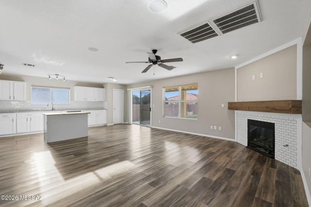 13653 E Oxmoor Valley Drive, Vail, AZ 85641