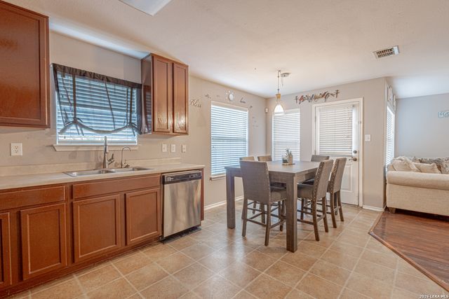 4014 BUR OAK PATH, San Antonio, TX 78223