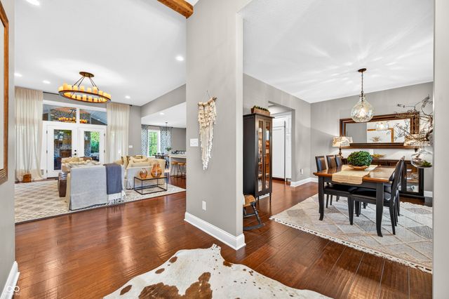 1714 Deer Creek Way, Columbus, IN 47201