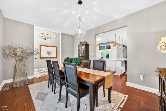 1714 Deer Creek Way, Columbus, IN 47201